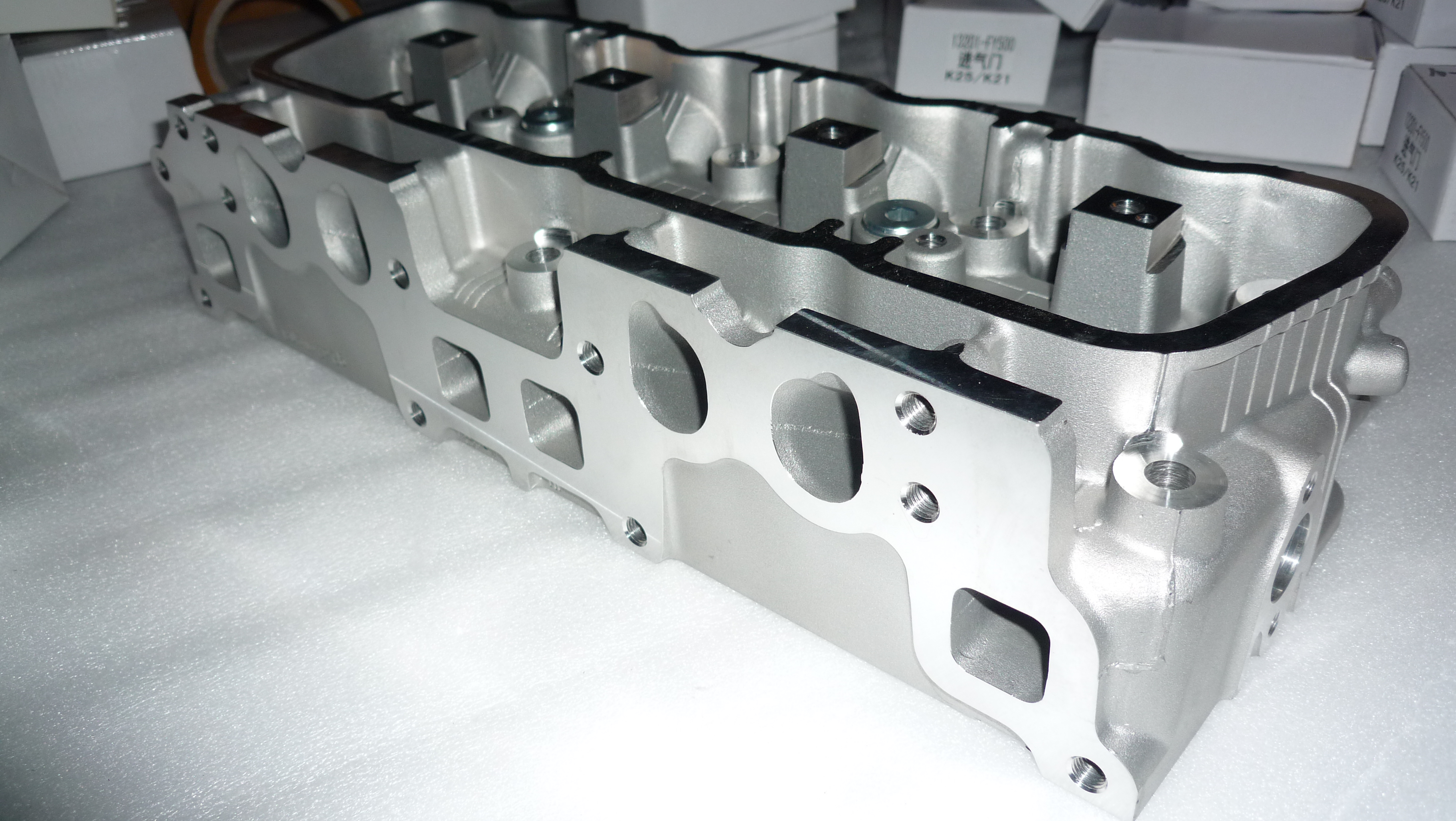 Cylinder head assembly